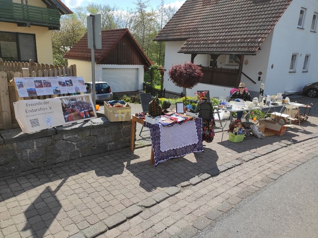 Photo of the flea market stand in Beedenkirchen