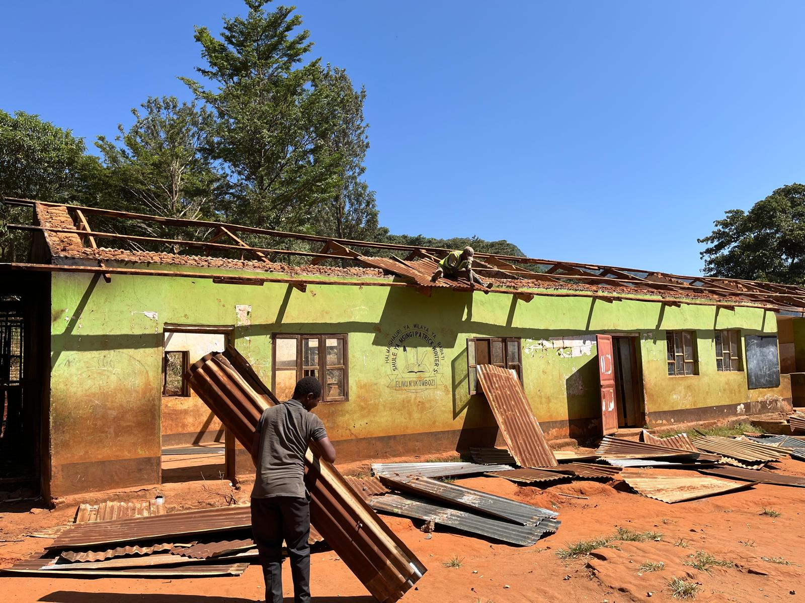 Photo of the new building of the Primary School in Dareda