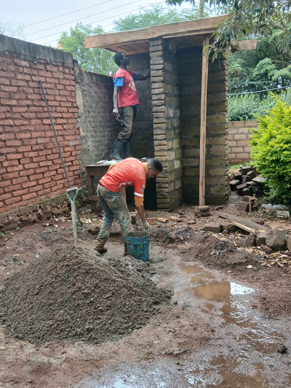 Construction of the new elevated tanks